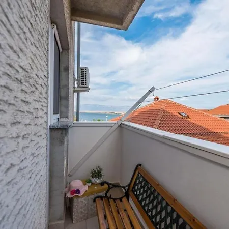 Apartments Delfin With Seaview 100 Meters From The Sea - By Ta Leut Agency Privlaka  Exterior photo