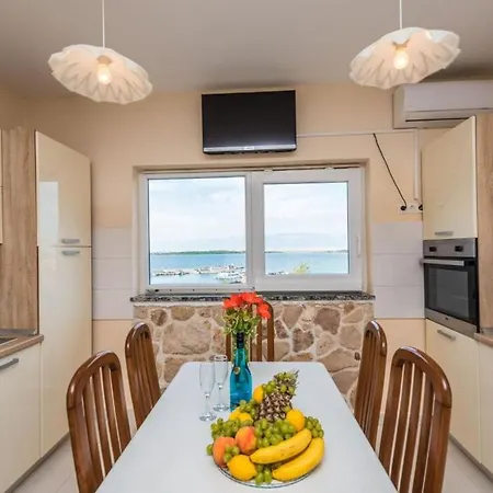 Apartments Delfin With Seaview 100 Meters From The Sea - By Ta Leut Agency Privlaka  Exterior photo