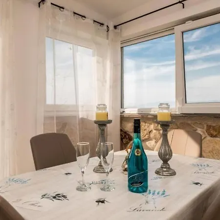 Apartments Delfin With Seaview 100 Meters From The Sea - By Ta Leut Agency Privlaka  Exterior photo
