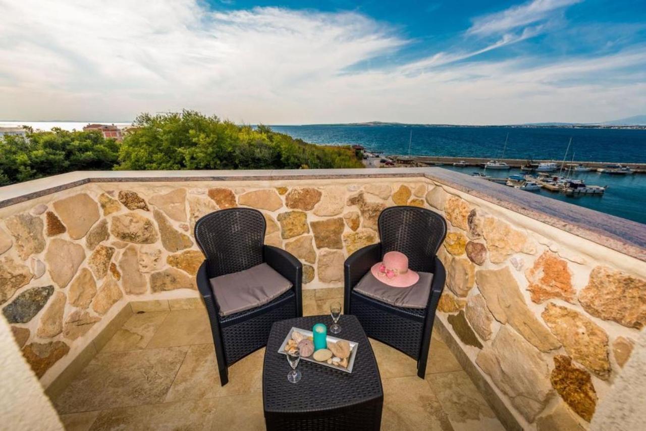 Apartment Delfin With Seaview 100 Meters From The Sea - By Ta Leut Agency Privlaka (Zadar)